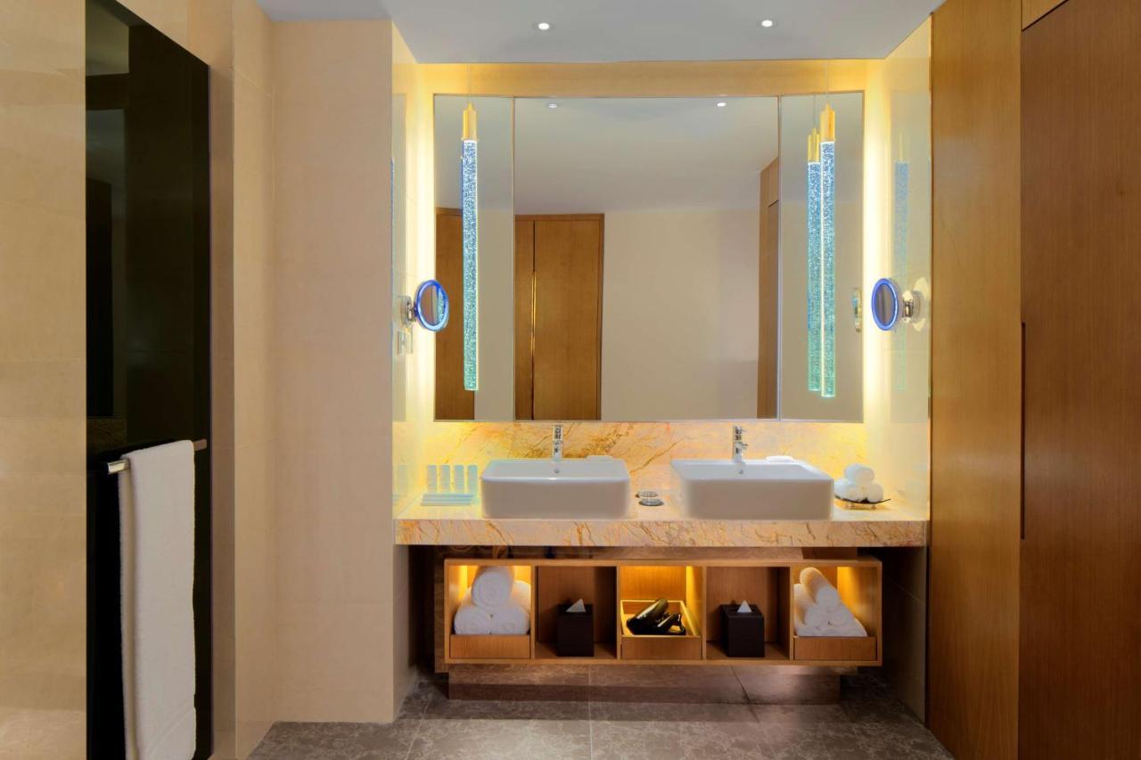 Radisson Blu Hotel Кашгар Екстериор снимка