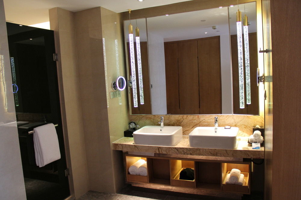 Radisson Blu Hotel Кашгар Екстериор снимка