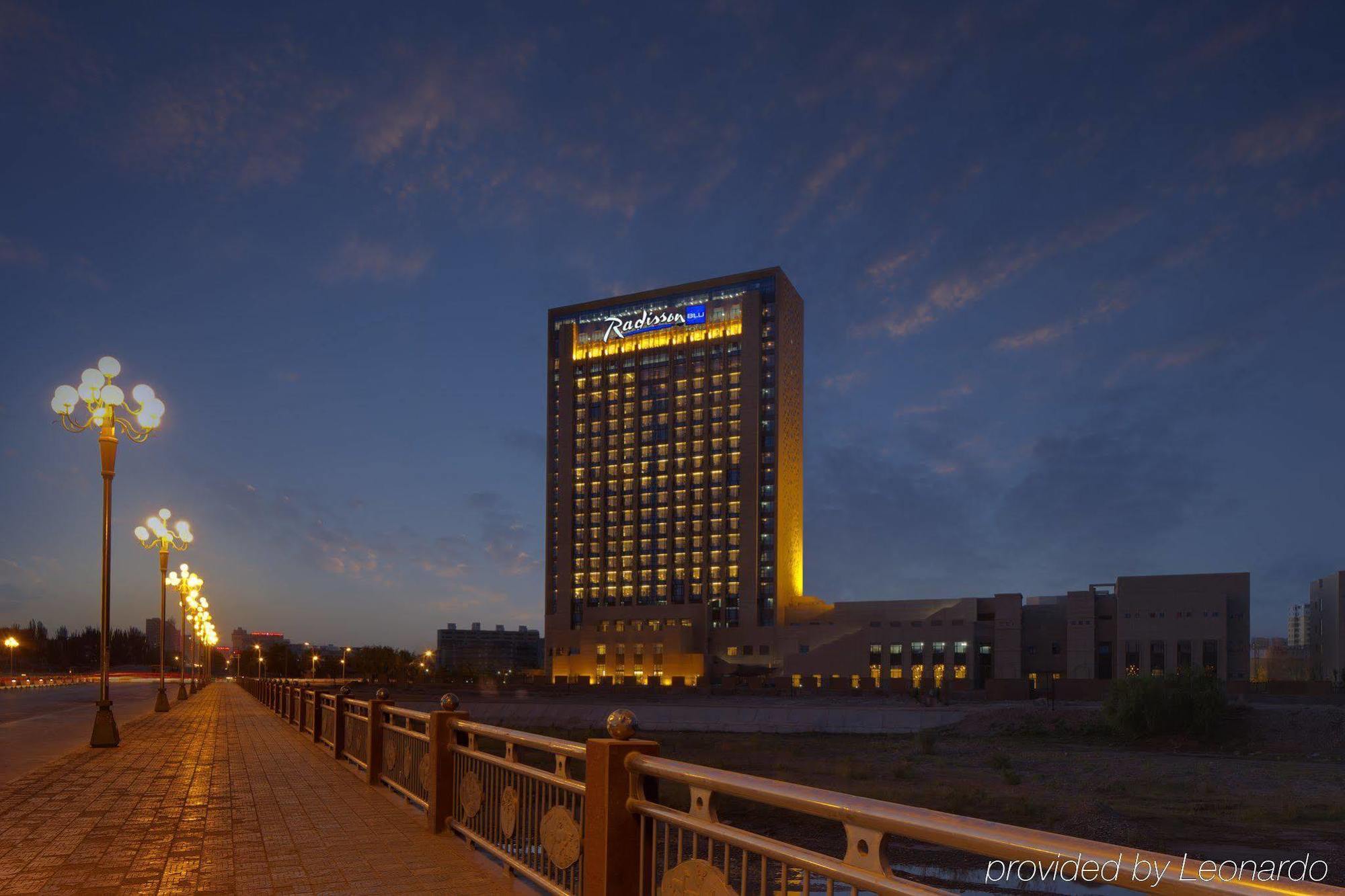 Radisson Blu Hotel Кашгар Екстериор снимка