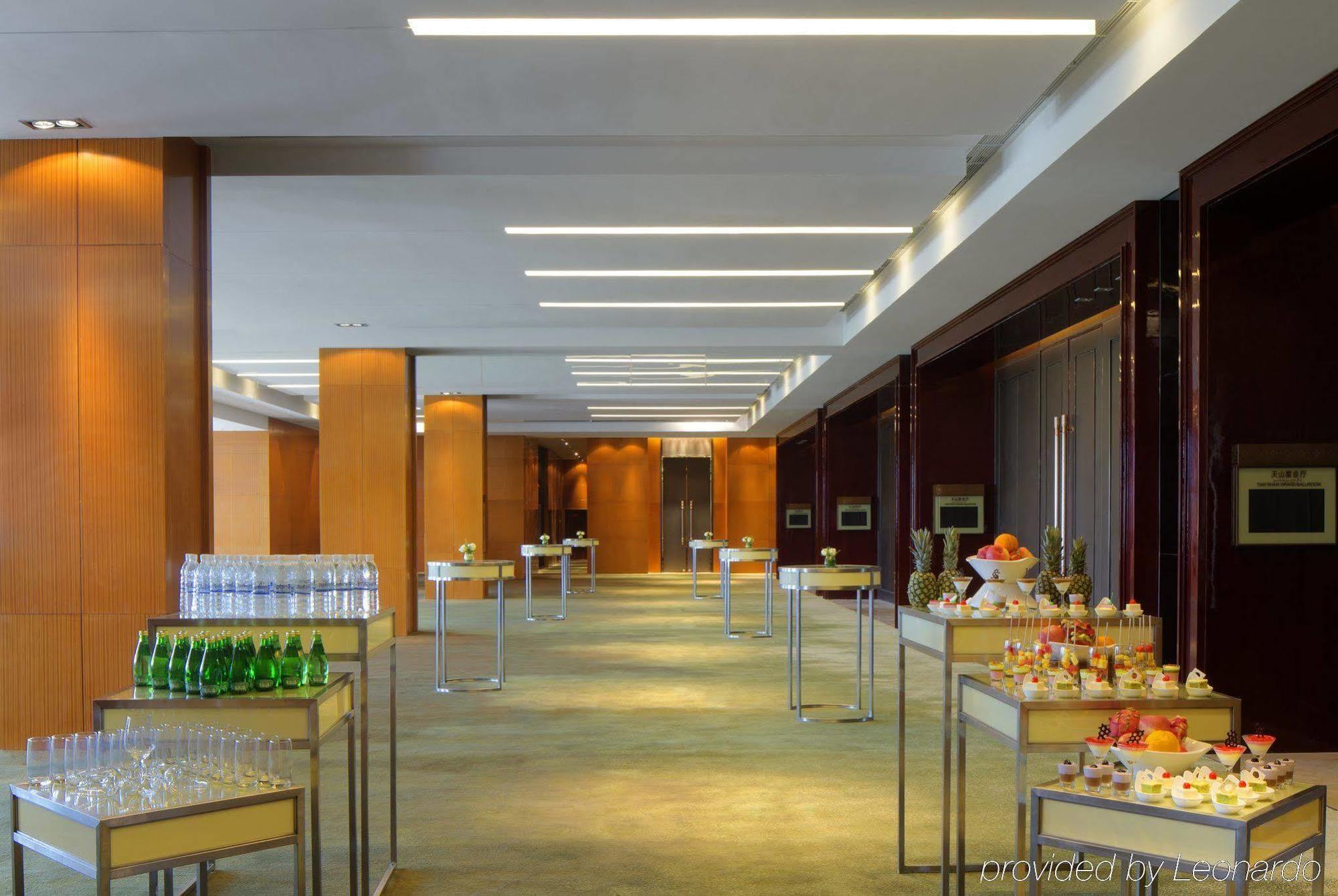 Radisson Blu Hotel Кашгар Екстериор снимка
