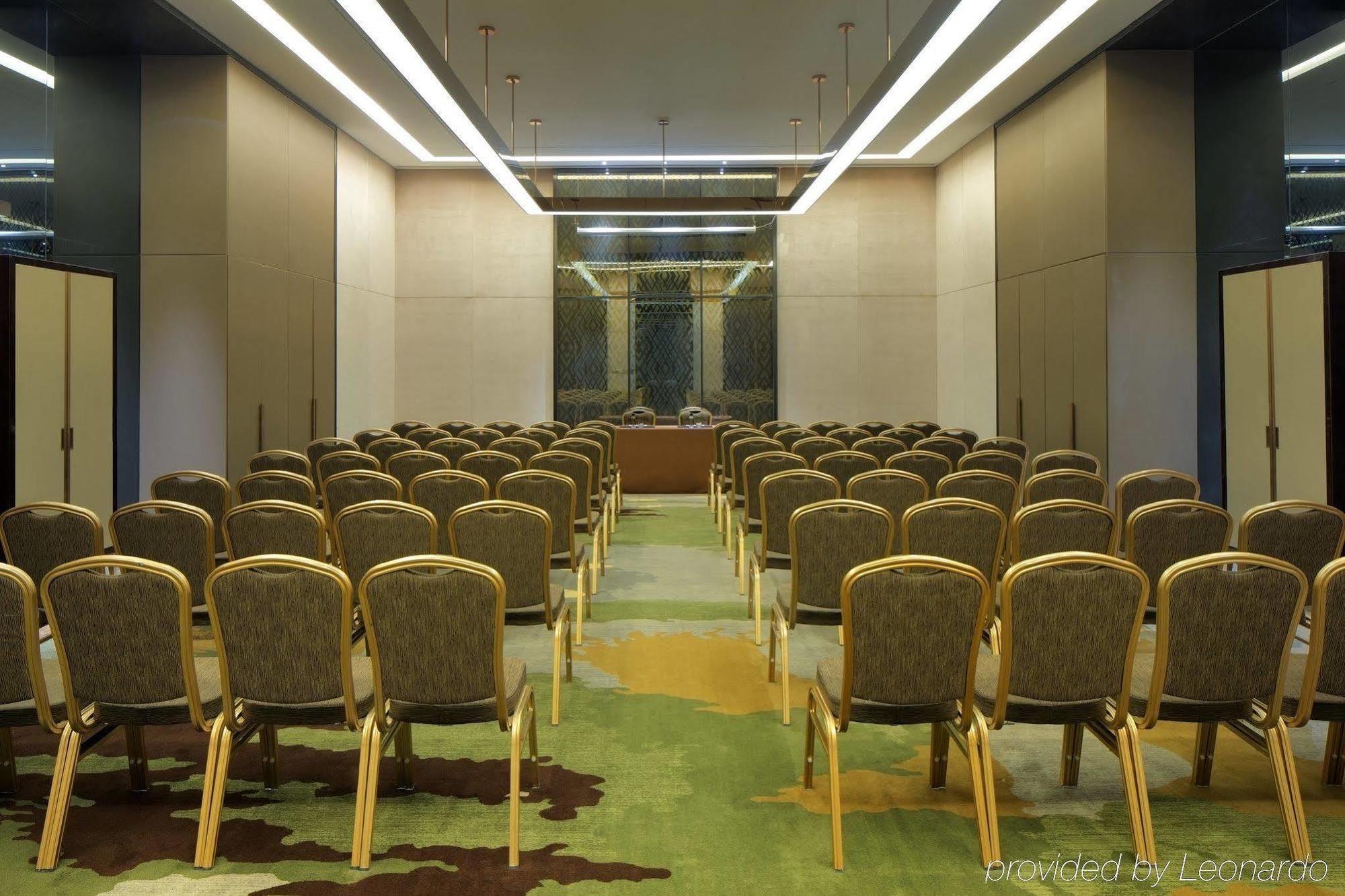 Radisson Blu Hotel Кашгар Екстериор снимка