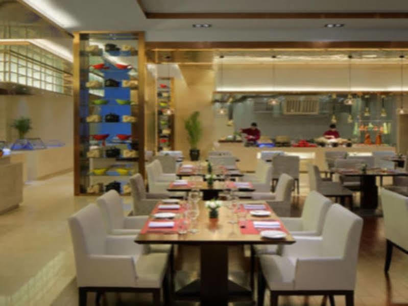 Radisson Blu Hotel Кашгар Екстериор снимка