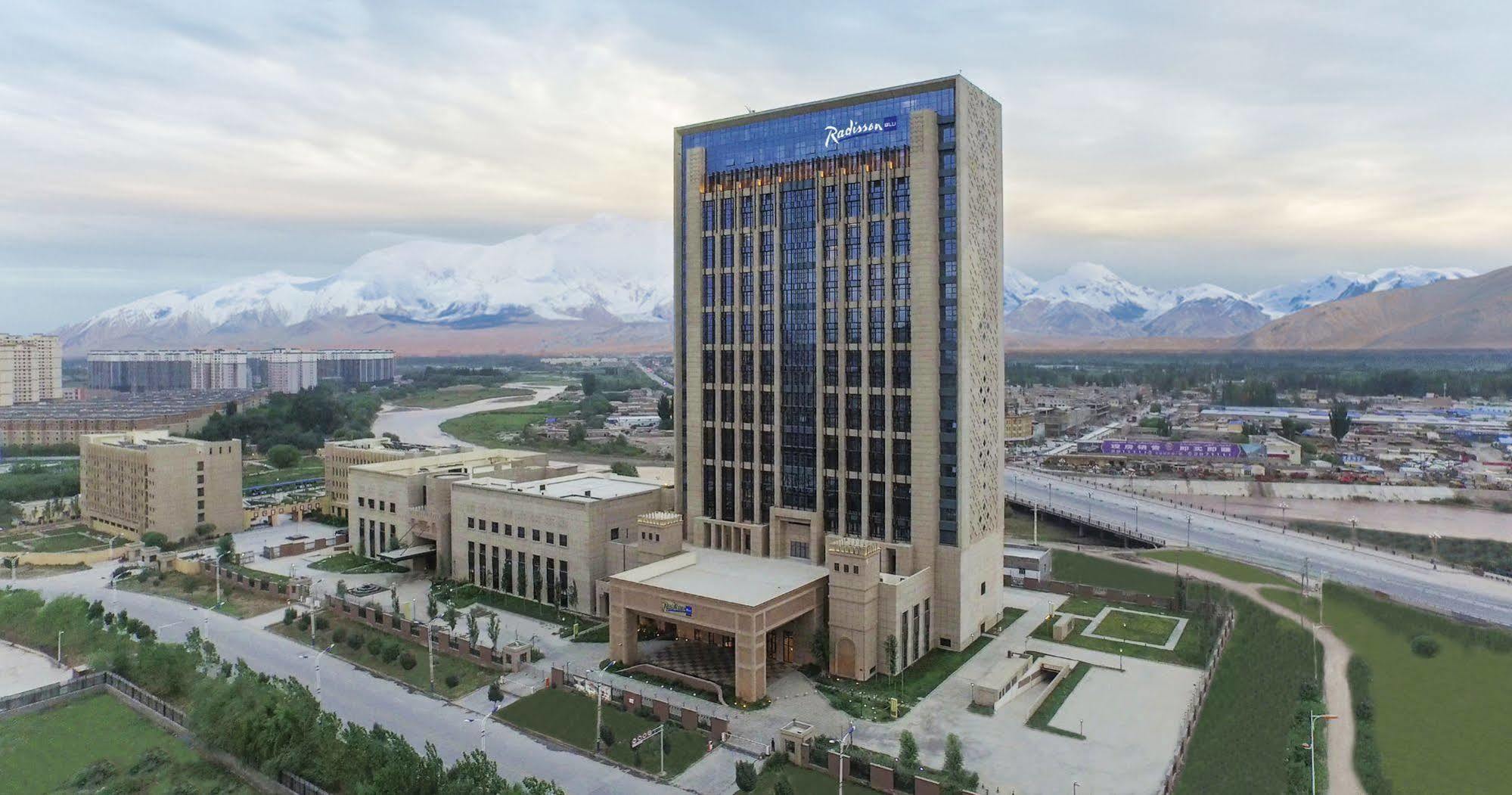Radisson Blu Hotel Кашгар Екстериор снимка