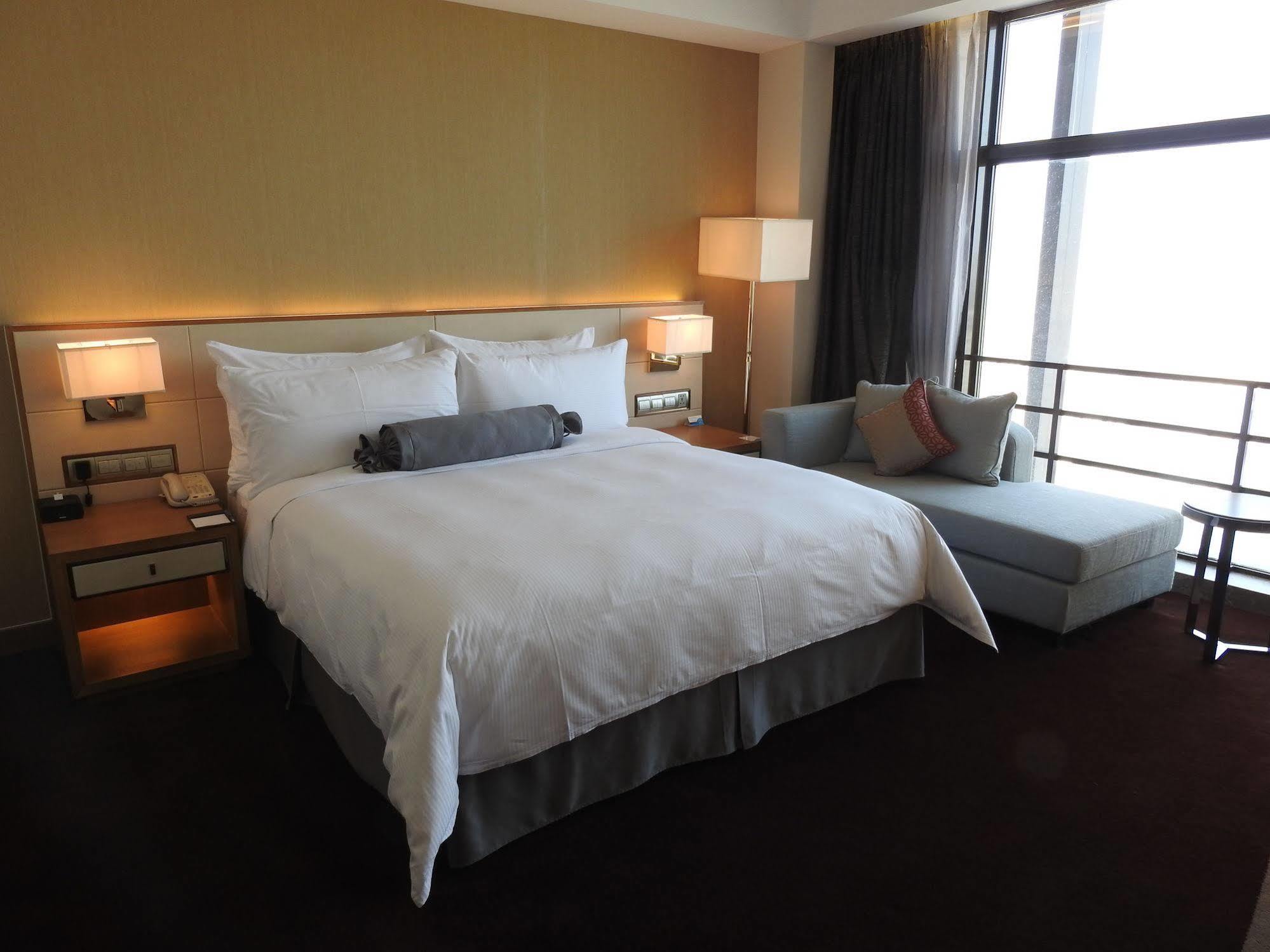 Radisson Blu Hotel Кашгар Екстериор снимка